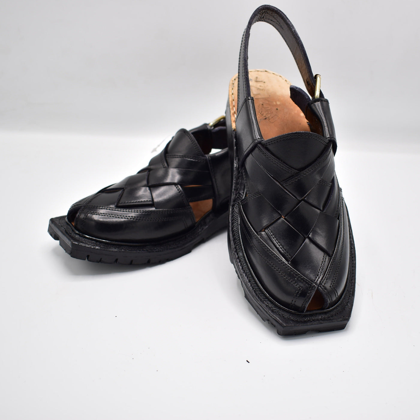 Norozi Chappal Black